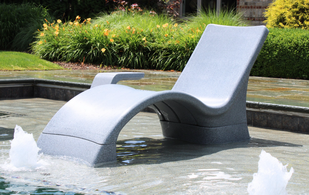 Sand Lounge Chair & Connect Table